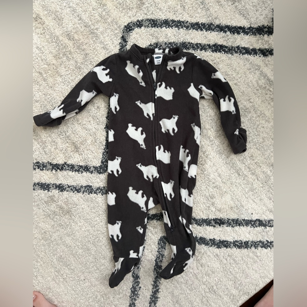 Old Navy Fleece Sleeper 6-9 Month